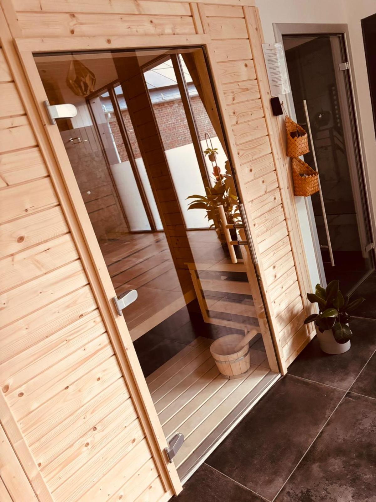 菲利普维尔La Tour Obin住宿加早餐旅馆 外观 照片